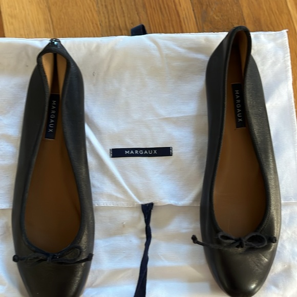Margaux the demi flats EUC 40.5 - Picture 8 of 8